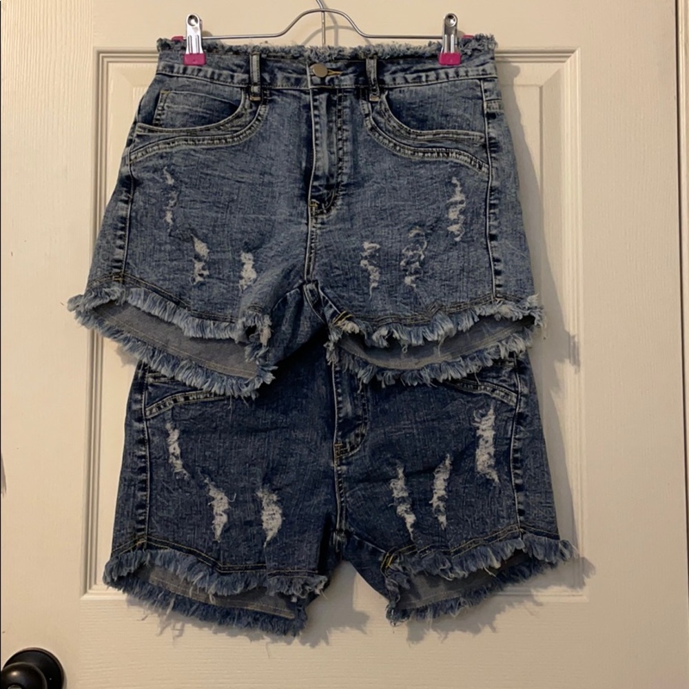 2 mini denim shorts